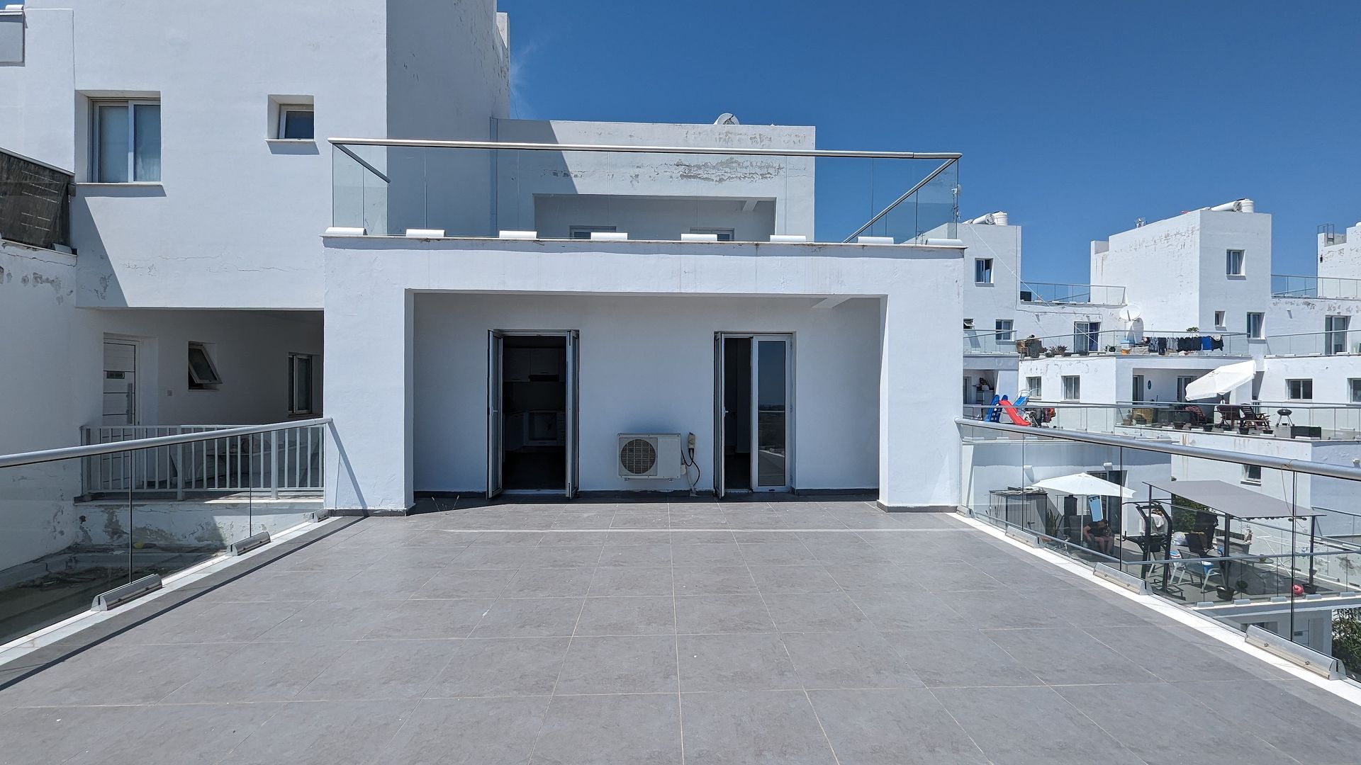 sea-view-two-storey-flat-in-mazotos-larnaca-CY2439