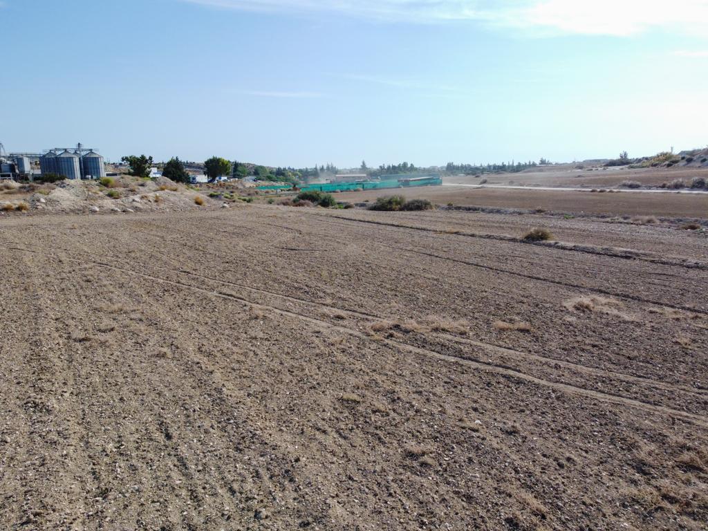 agricultural-field-for-sale-in-apostolos-loukas-quarter-in-aradippou-CY2394