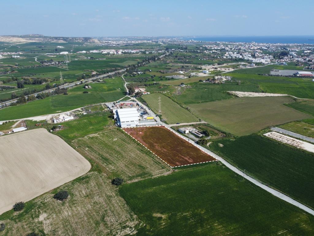 industrial-field-for-sale-in-apostolos-loukas-quarter-in-aradipou-CY2393