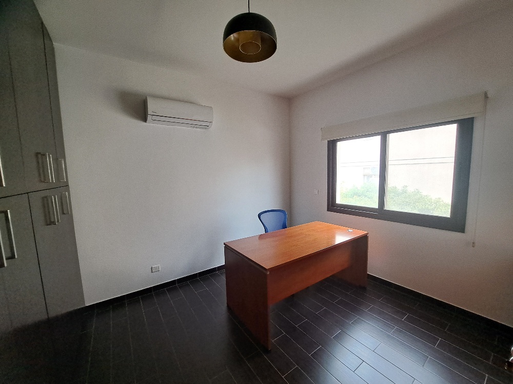 upper-house-for-rent-near-the-port-CY2363