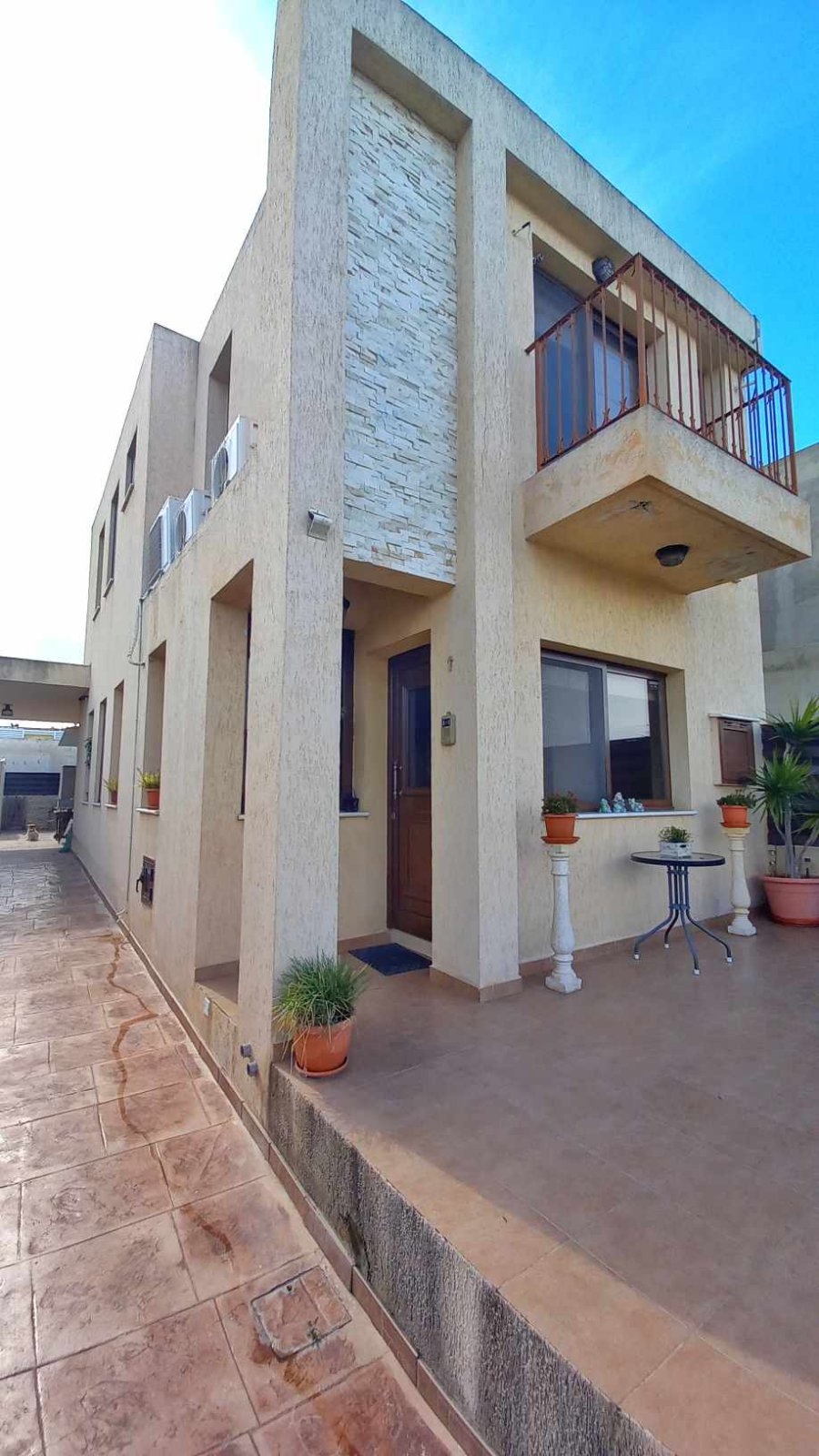 house-for-sale-in-livadia-CY2339