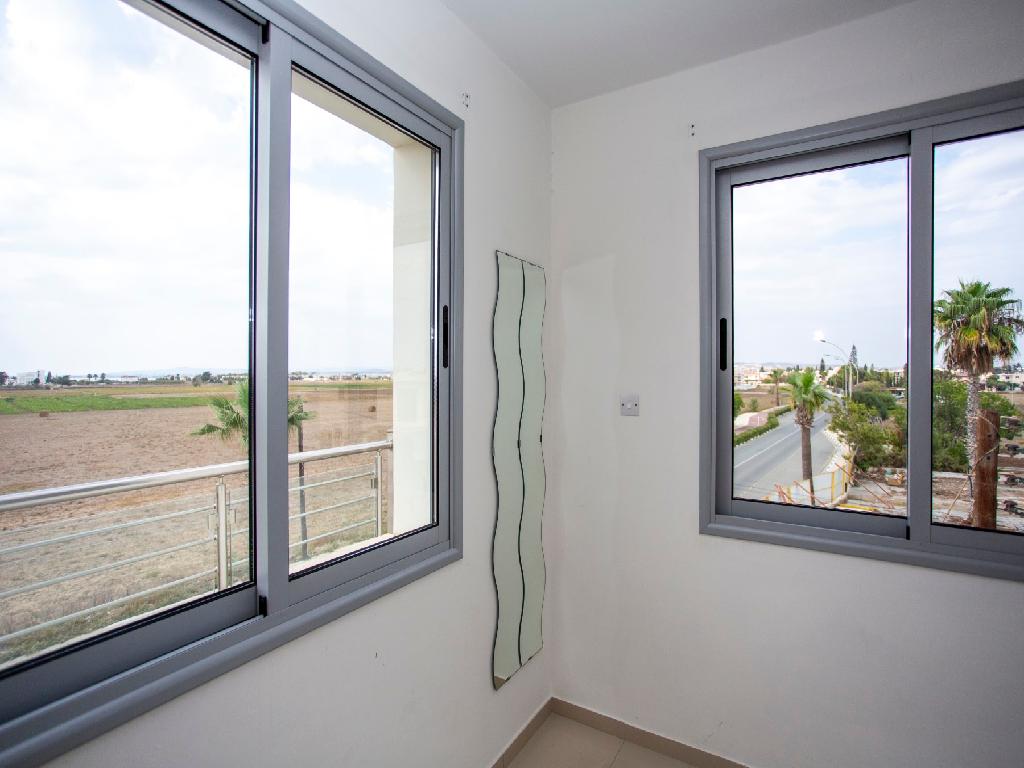 two-bedroom-apartment-for-sale-in-pervolia-CY2337