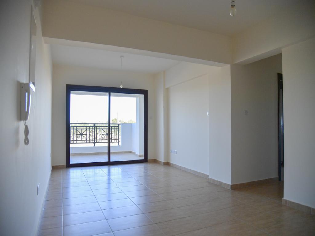 two-bedroom-apartment-for-sale-in-perivolia-CY2312