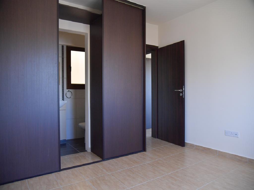 two-bedroom-apartment-for-sale-in-perivolia-CY2312