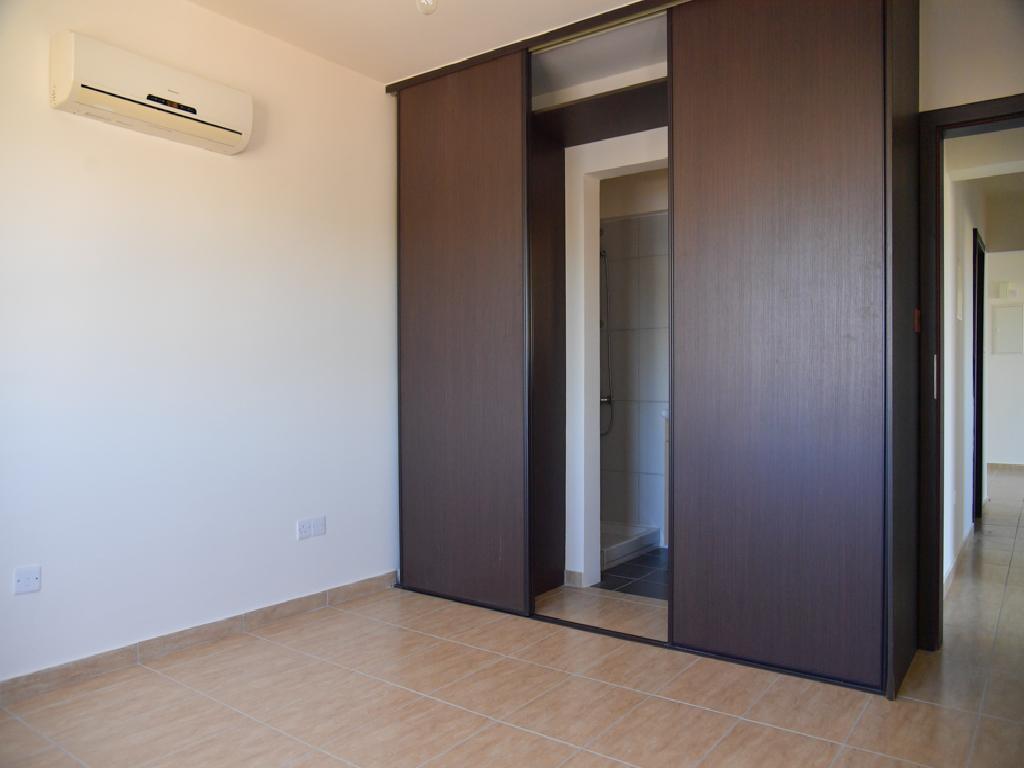 two-bedroom-apartment-for-sale-in-perivolia-CY2312