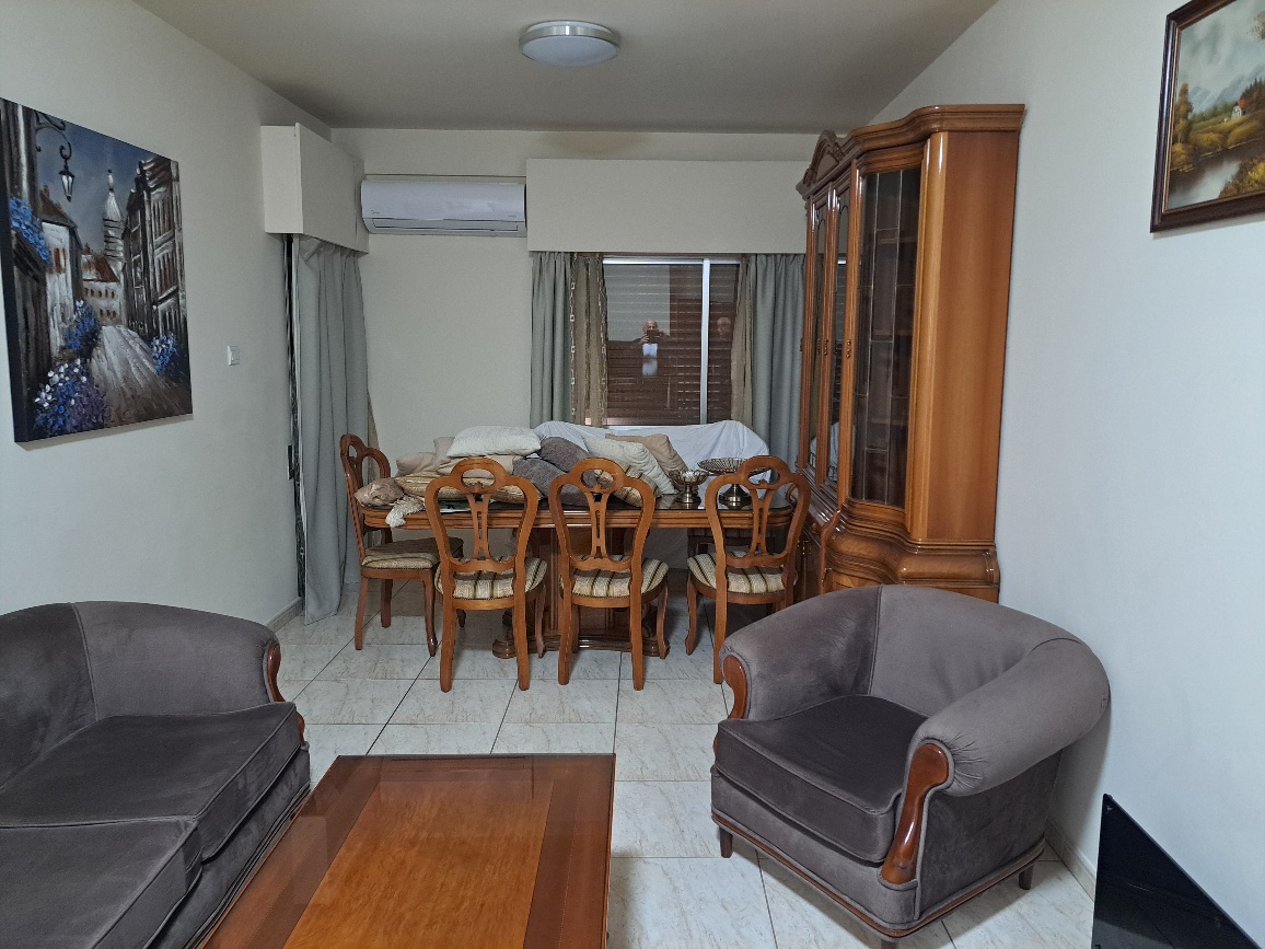 three-bedrooms-flat-for-rent-in-faneromeni-CY2308