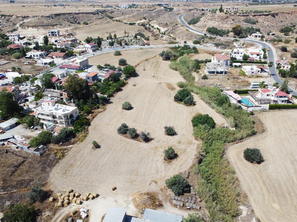 two-residential-fields-for-sale-in-pyla-CY2230