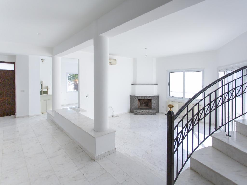 detached-split-level-house-in-larnaca-district-CY2202