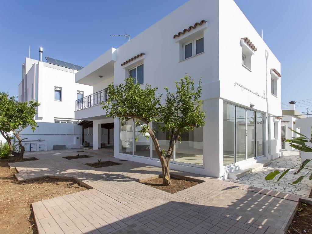 detached-split-level-house-in-larnaca-district-CY2202