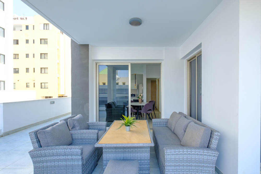 luxurious-flat-for-rent-in-larnaca-city-center-CY1984