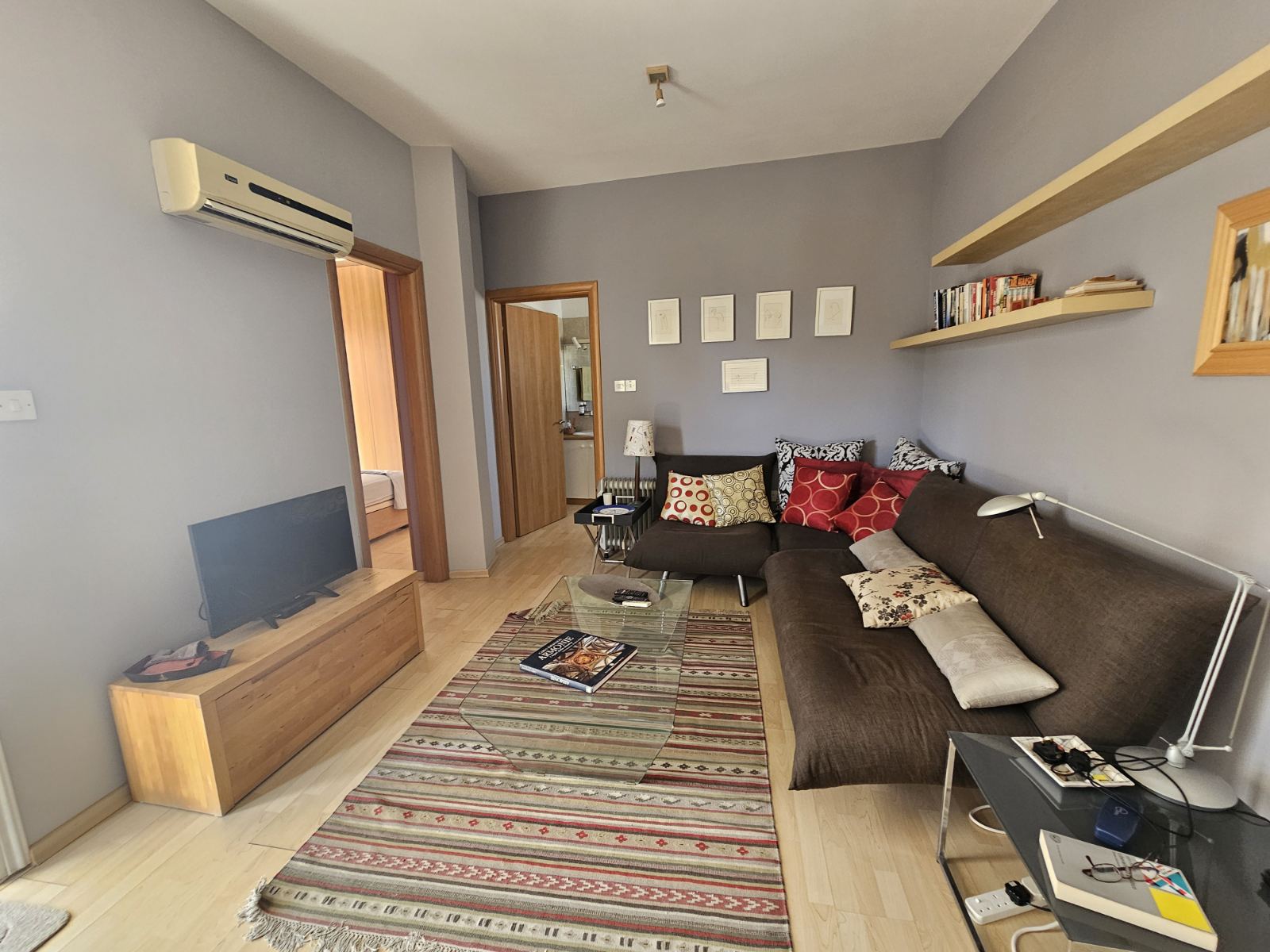 one-bedroom-flat-for-sale-in-the-cetre-CY2463