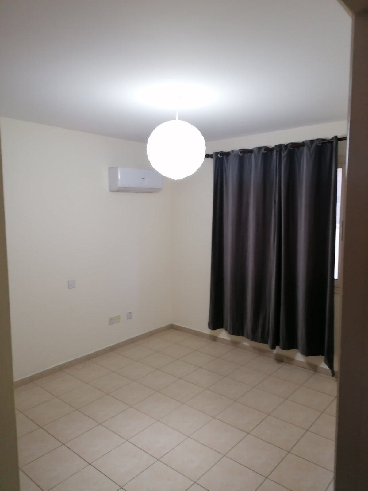 three-bedroom-flat-for-rent-CY2467