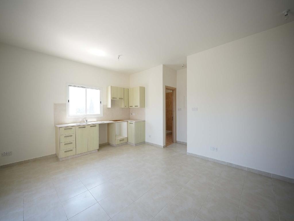 one-bedroom-flat-for-rent-in-oroklini-CY2471