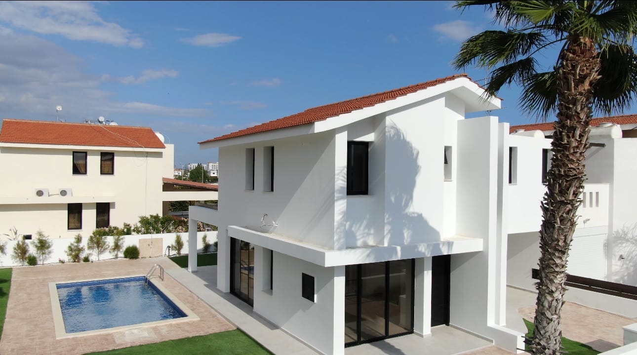 four-bedroom-house-for-sale-in-dekalia-road-CY2474