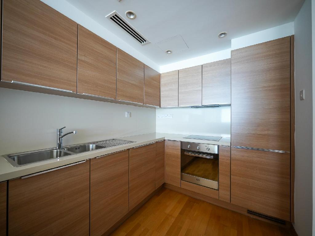 two-bedrooms-apartment-for-sale-in-finikoudes-CY2500